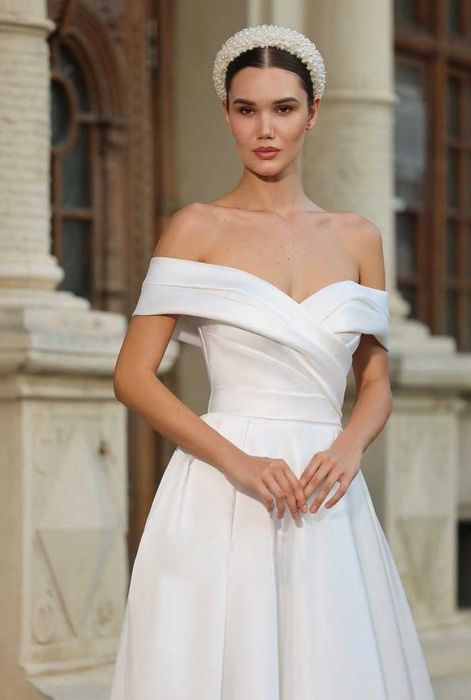 Весільна сукня INESSA з фатою