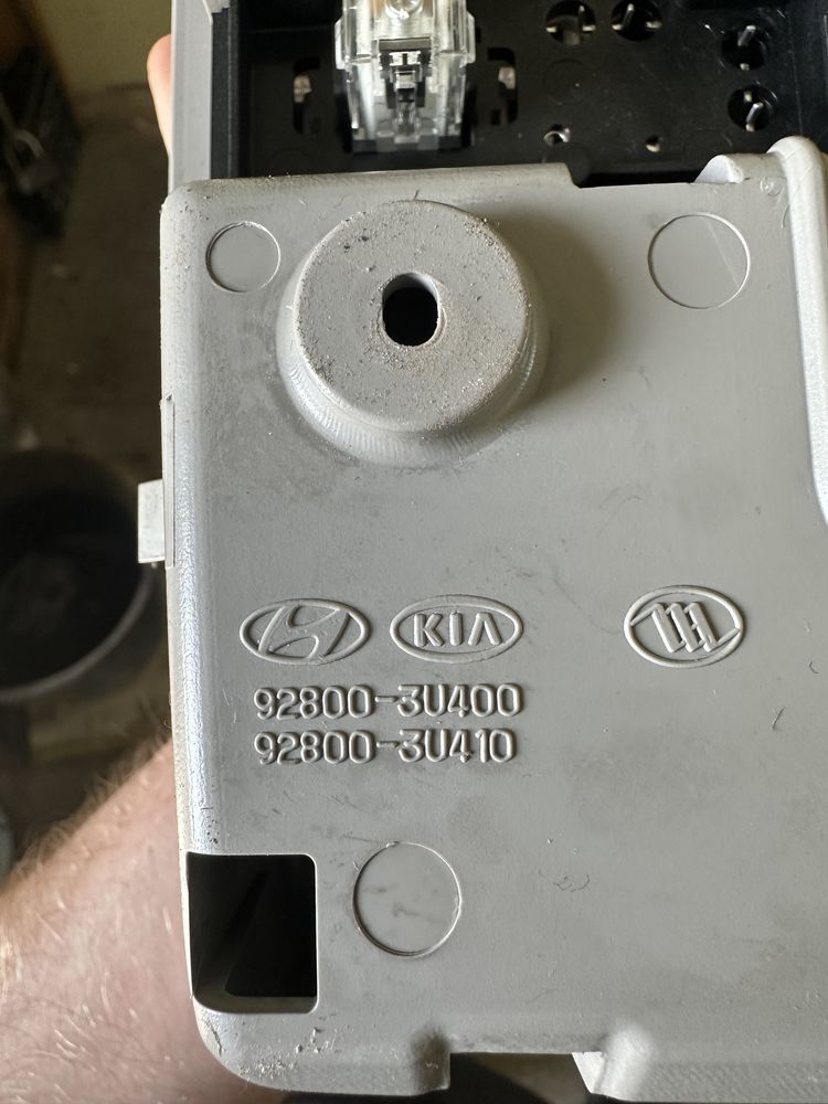 Плафон підсвітка салону Hyundai Kia Sportage 3 SL 10-15 92800-3U400