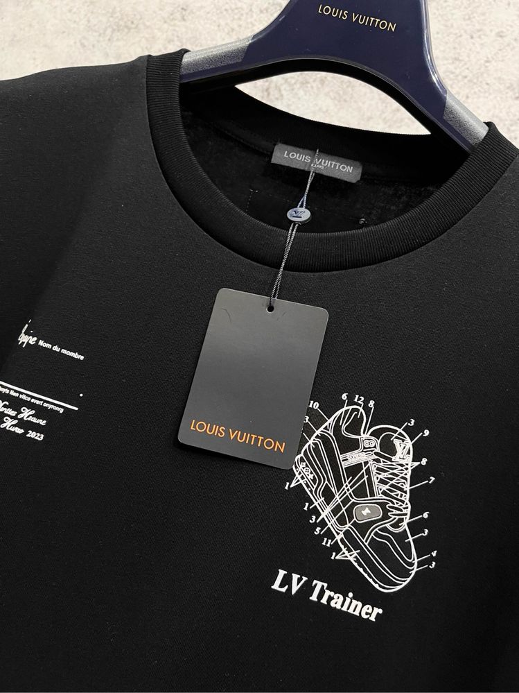 LOUIS VUITTON футболка черная мужская оверсайз оригинал с кедом унисек