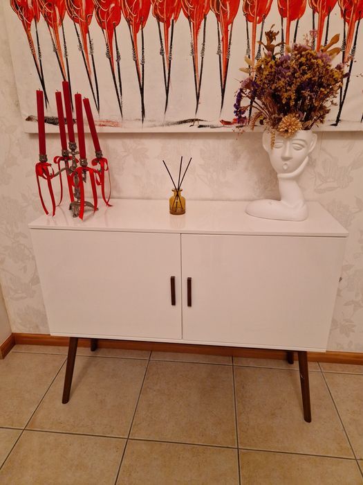 Aparador branco de 2 portas