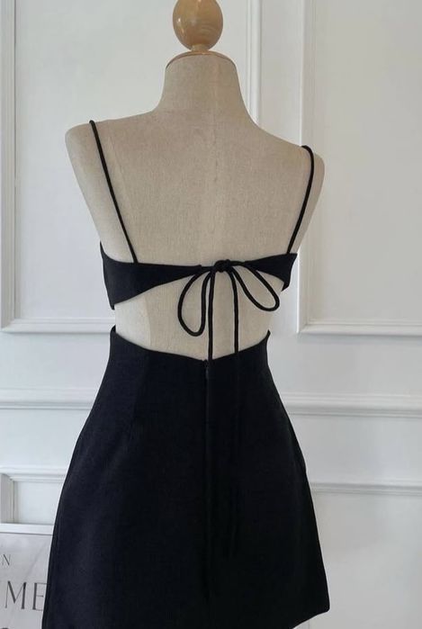 Сукня чорна нова ,елегантна,стильна,неперевершена,розмір S