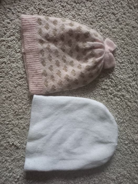 шапки ,шапочки для дівчинки