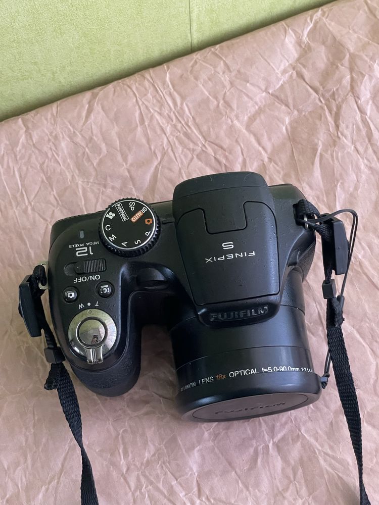 Фотоапарат Fujifilm Finepix S1800