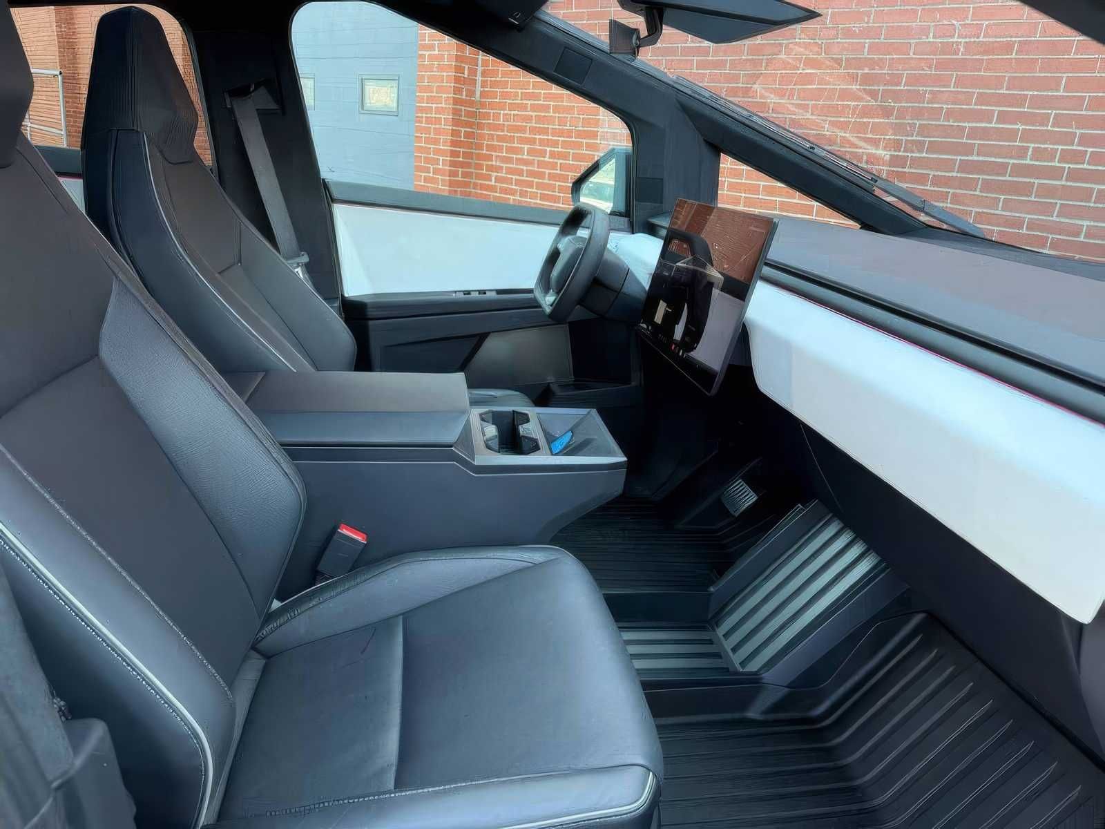 2024 Tesla Cybertruck