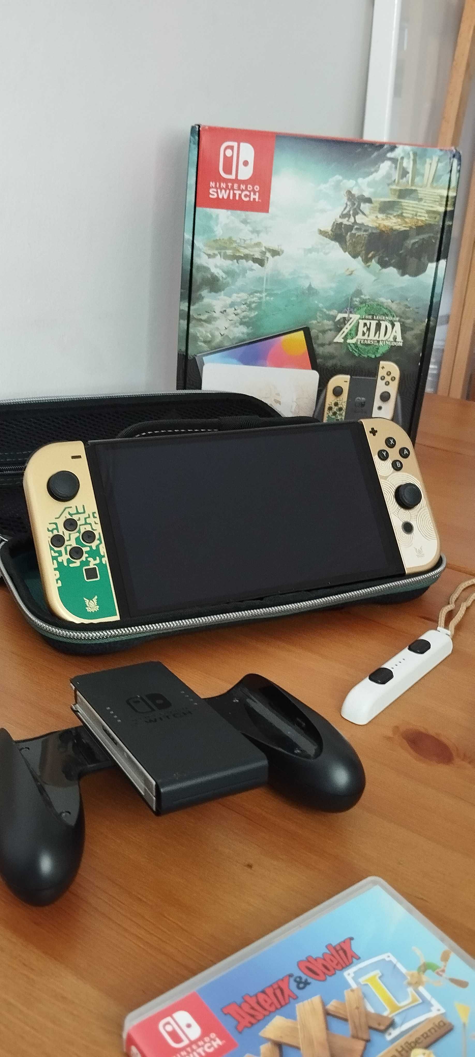 Nintendo Switch OLED edição especial do Legend of Zelda.