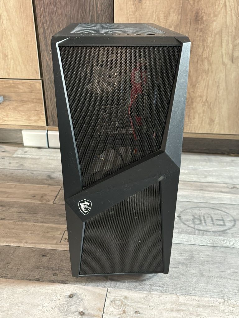 Komputer i7 8700 gtx 1050 ti, monitor, klawiatura, myszka i słuchawki