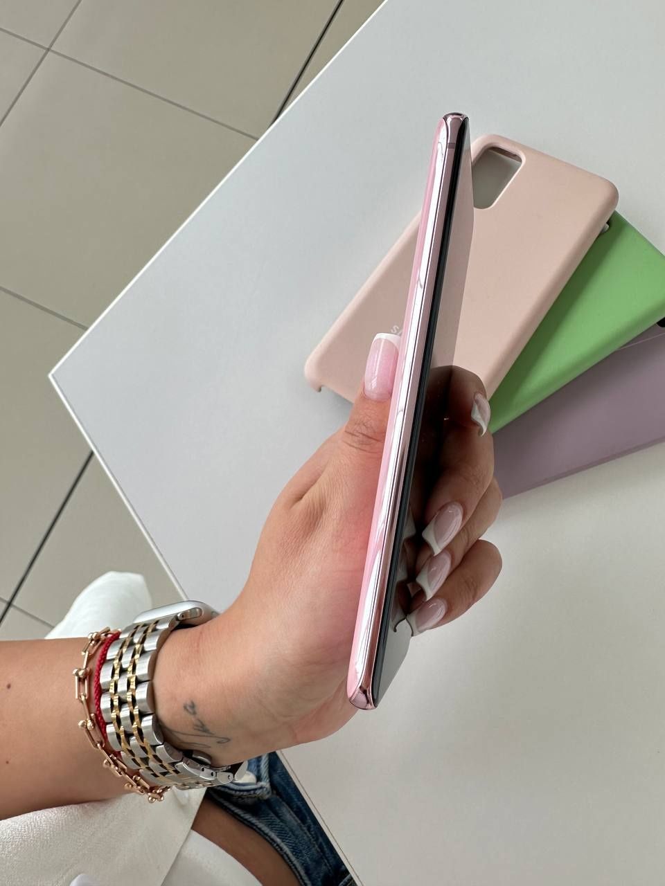Телефон Samsung S 20