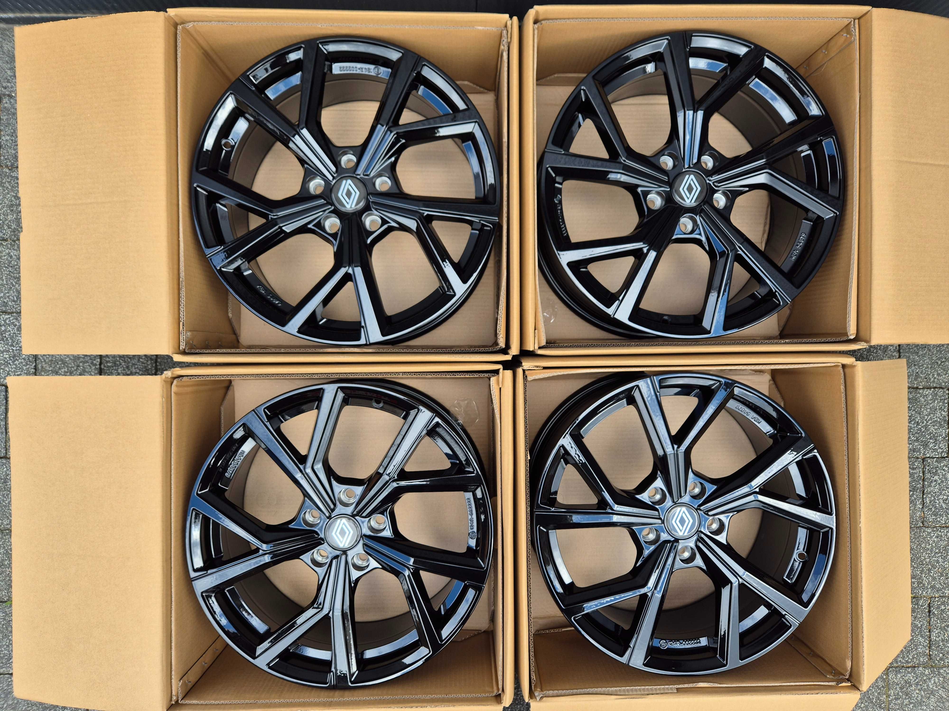 Felgi 18 RENAULT Fluence Laguna Latitude Megane 5x114,3