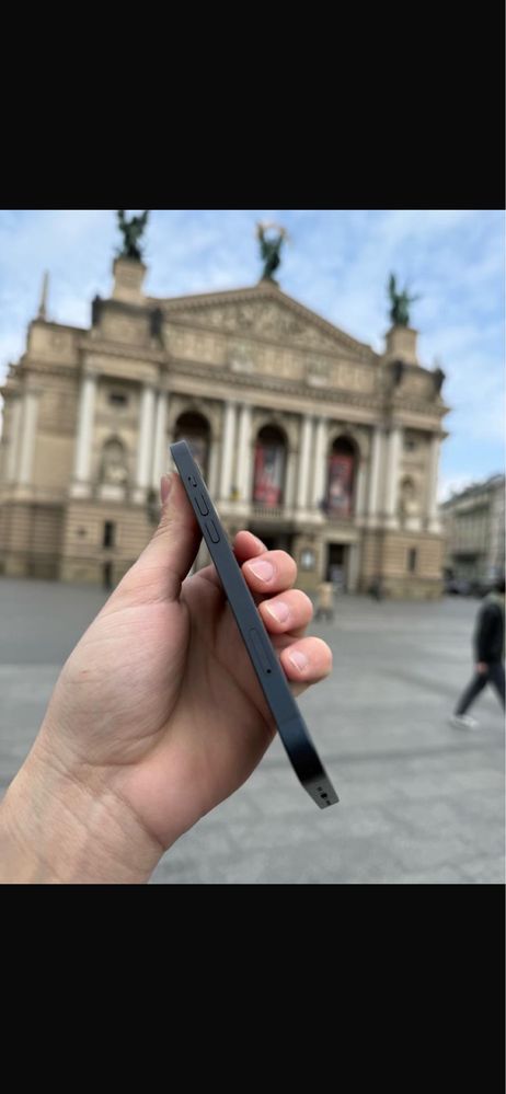 продаж iPhone-станА+