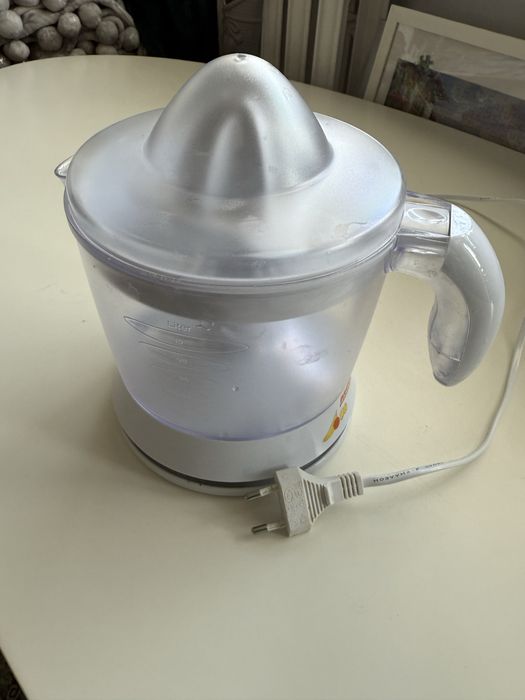 Wyciskarka elektryczna do soków