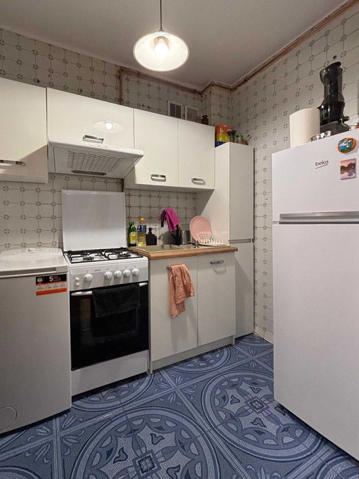 Pokój do wynajęcia w mieszkaniu dwupokojowym, Jana Pawła / Stawki