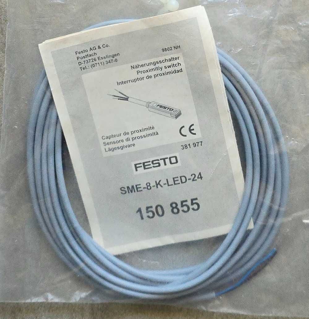 Czujnik magnetyczny Festo SME-8-K-LED-24