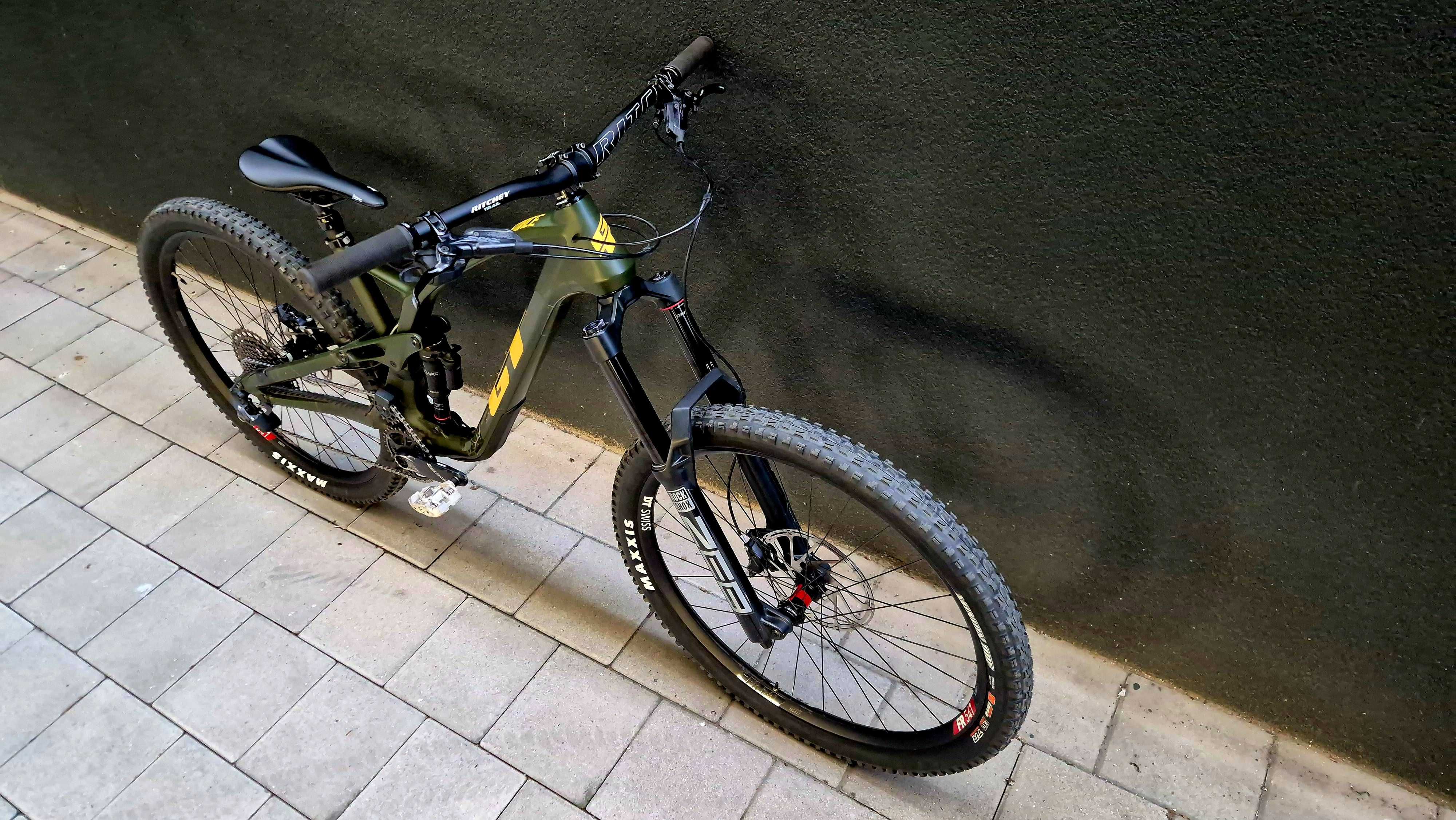 Rower enduro GT FORCE carbon pro