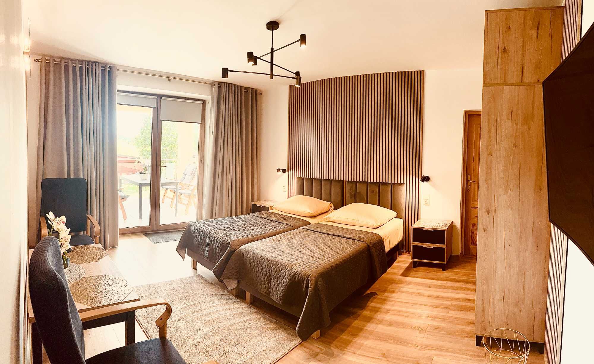 Apartamenty w Mrągowie z widokiem na jezioro Czos
