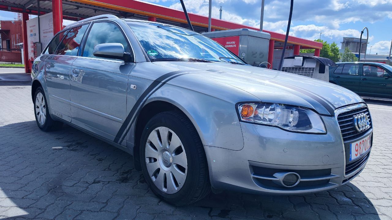 Audi A4 2.0D S-Line