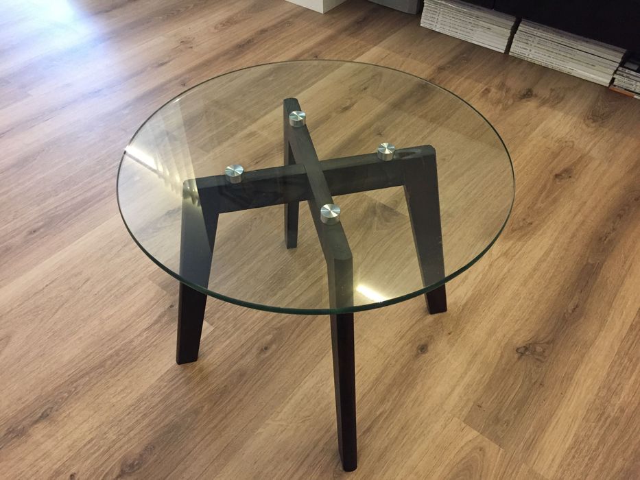 Mesa de centro em vidro
