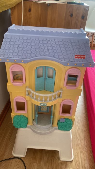 Casa de Bonecas Fischer Price + Acessorios