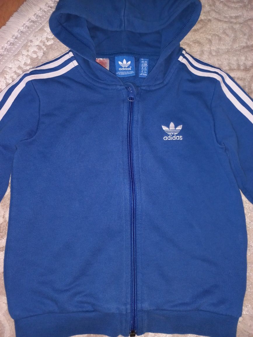 Кофта Adidas на 5-6 років