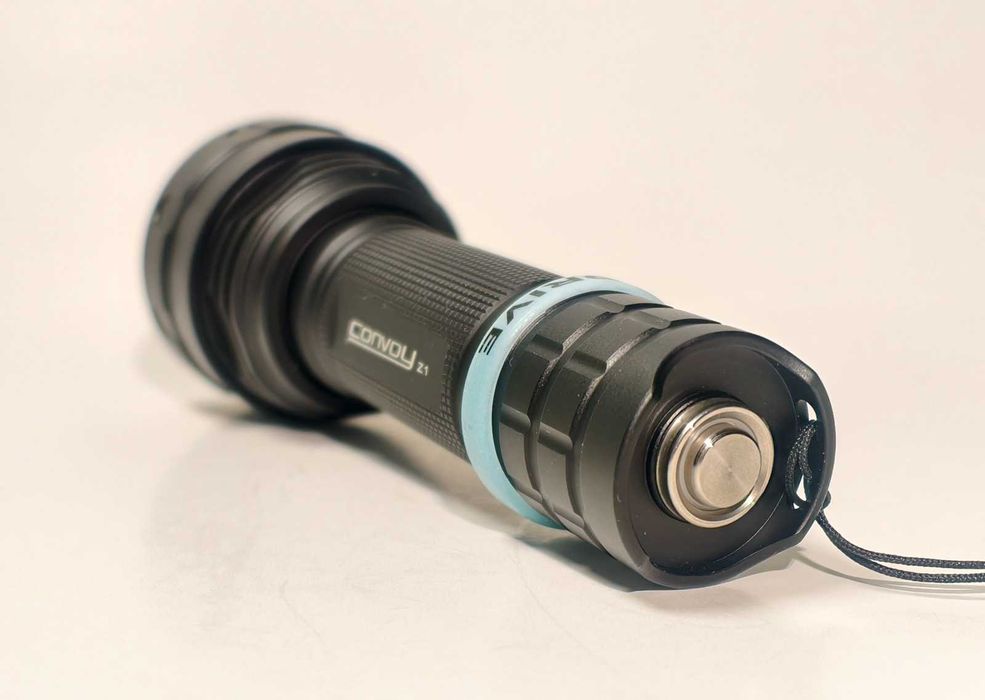 Latarka zoom, zmienna szerokość wiązki, zasięg 1,2km