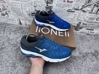 Кросівки Mizuno Wave Ultima 12 Розмір 42.5 / Взуття