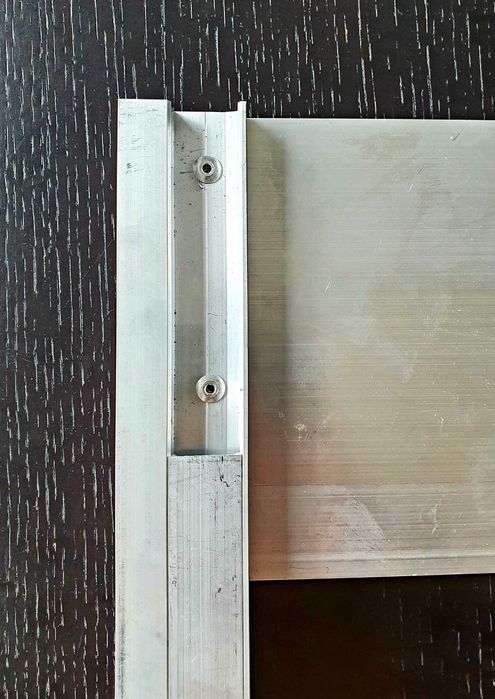 Profil aluminiowy mocujący 40x40 Rowek 20mm konstrukc. WPC ALU Ocynk