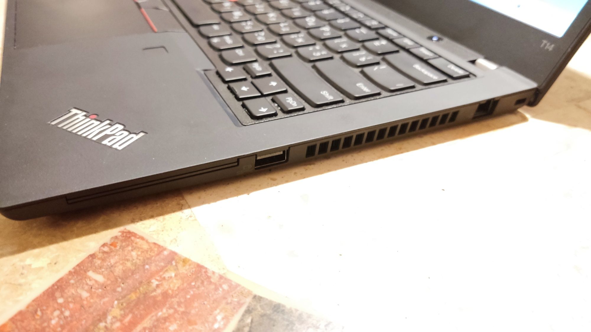 Продам Lenovo  ThinkPad t14 (i7,  32 Gb, 512 ssd)