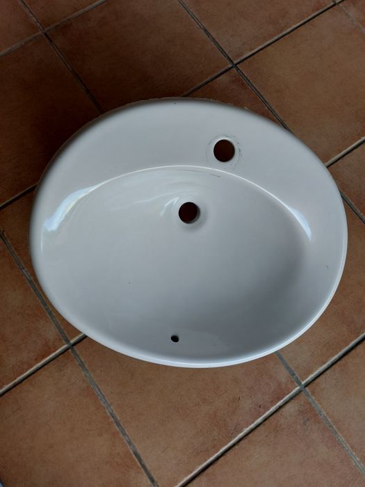 Lavatório da marca Roca