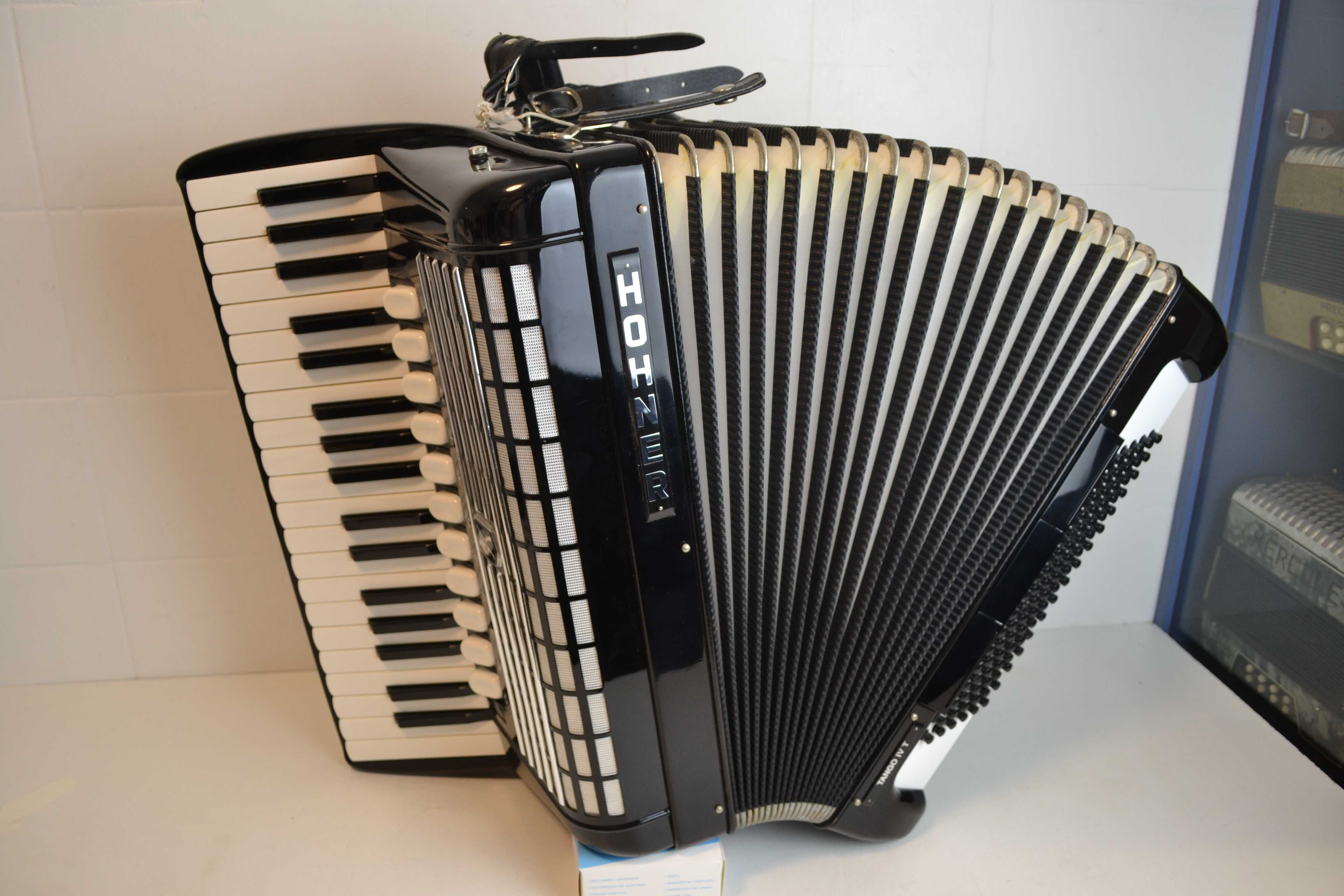 Acordeao Hohner Tango IV P 4 Voz 96 Baixox, N . 356