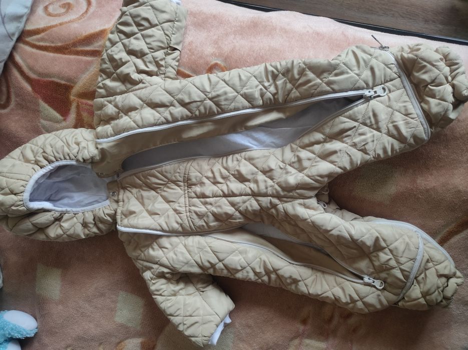 Дитячий комбинезон весна - осень