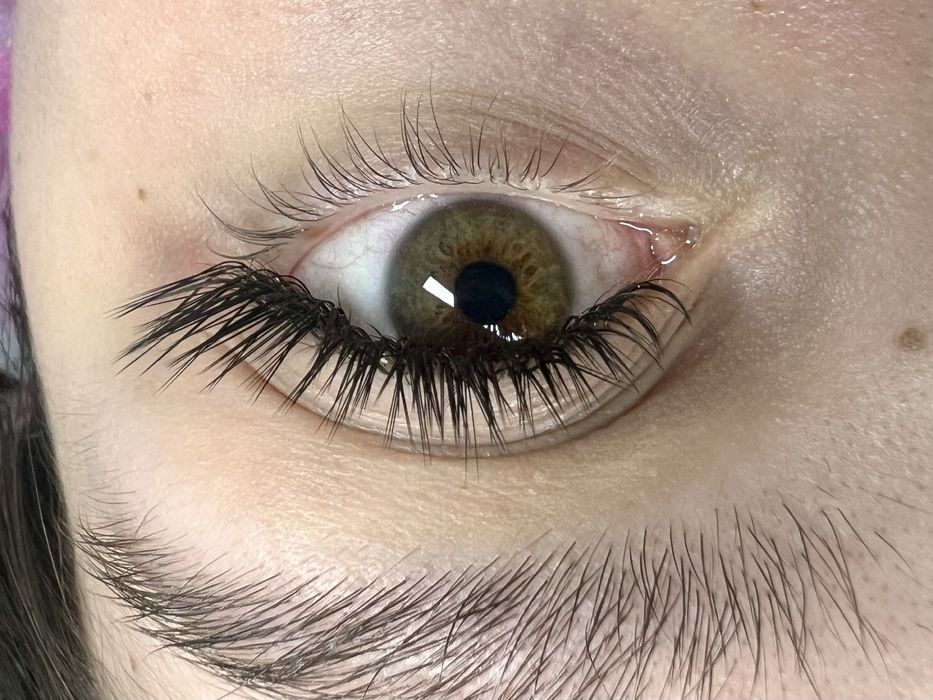 Нарощування вій Воскресенка, Паркові Озера, Троєщина, Дарниця. Лівий б