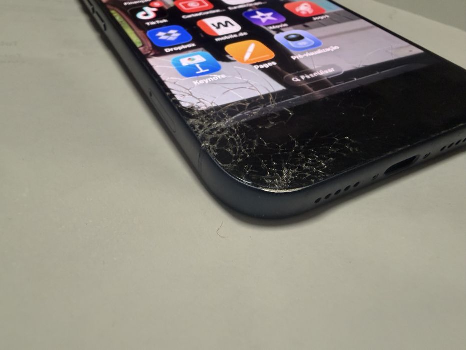 Iphone 17 Pro 512kg vidro partido