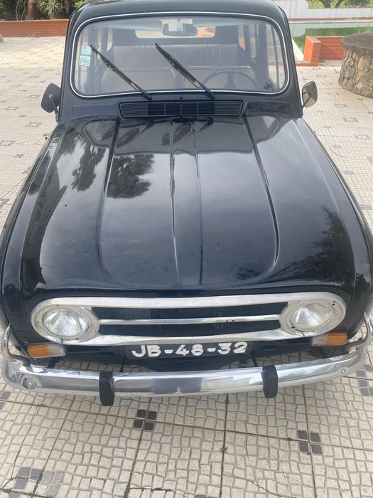 4l completamente restaurada (vendo apenas por trabalhar no exterior)