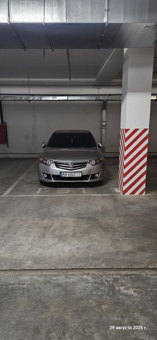 продаж паркинга  Осокорки Дніпровська набережна 26