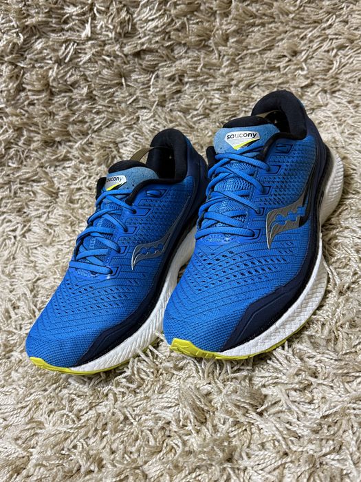 Кроссовки Saucony rtiumph размер 41
