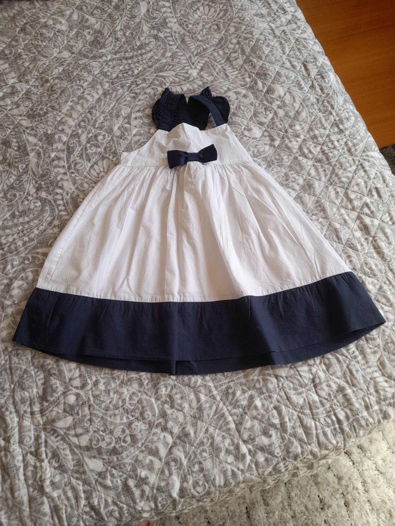 Vestidos Chicco tamanho 2 anos