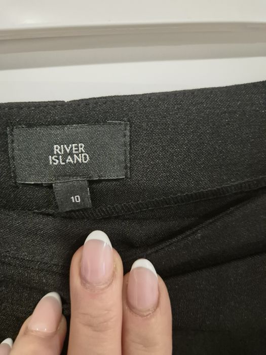 Nowe bez metki czarne spodenko spodnica  River Island  M