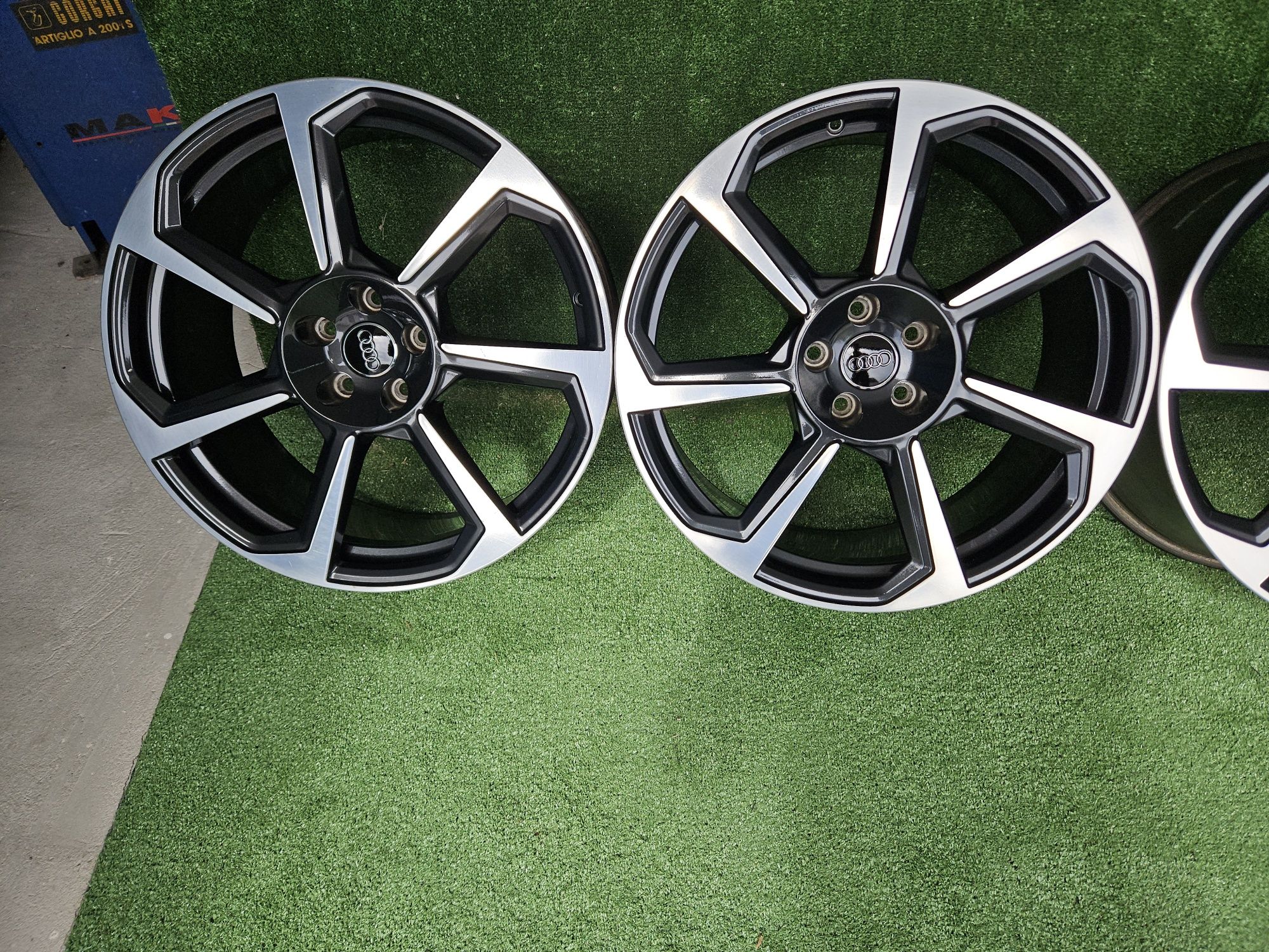 Sprzedam Alufelgi Orginalne Audi 5x112 20 A3 TT A6 KUTE