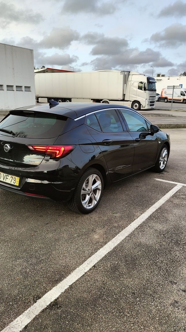 Opel Astra Sports Dynamic 1.6 136cv