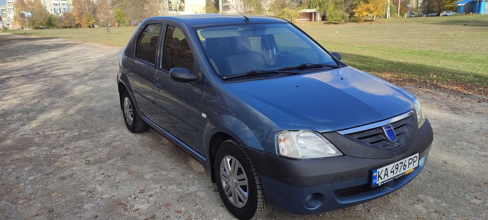 дача логан. майже нова