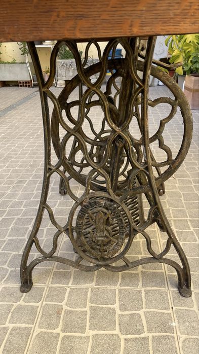 Mesa de costura Singer