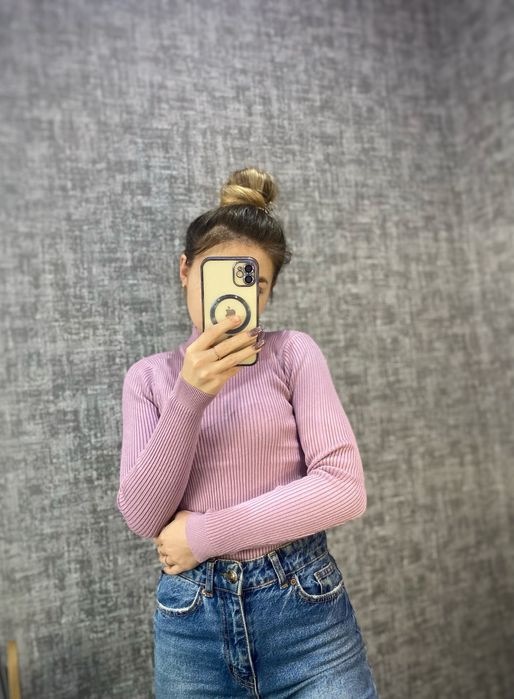 Гольф жіночий (светр)