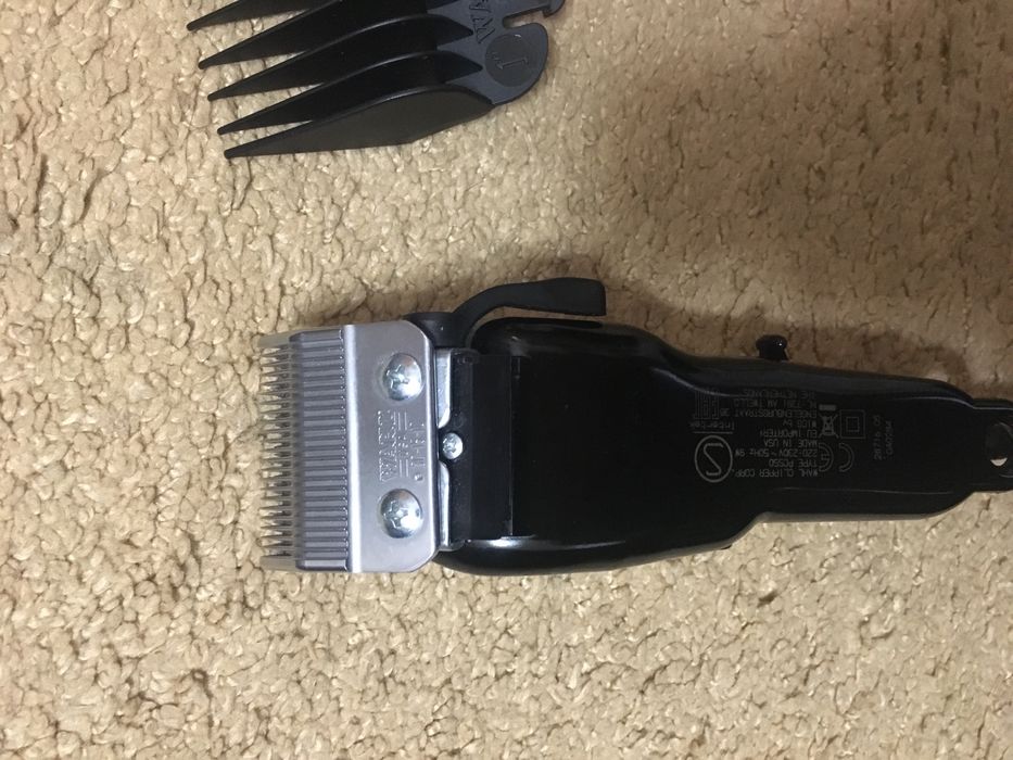 Професійна машинка для стрижки животних