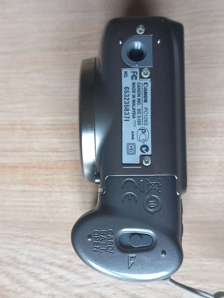 Aparat Canon A590