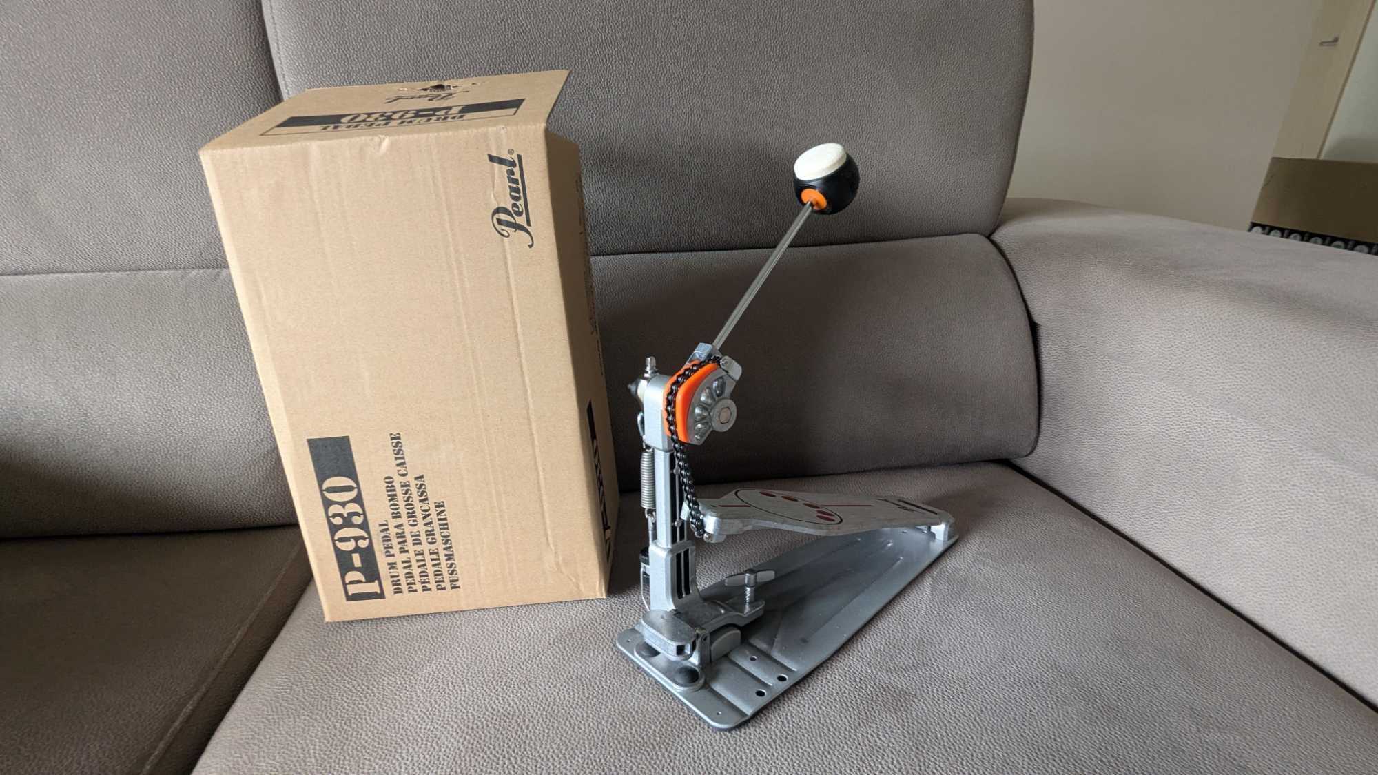 Pedal para bumbo de bateria Pearl P930 (NOVO)