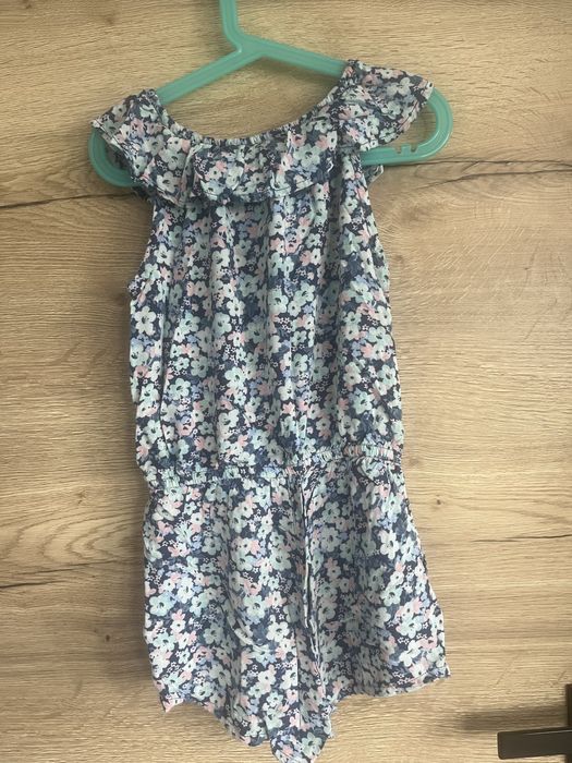 Kombinezon h&m rozm 128 kwiatuszki, błękit, róż, fiolet
