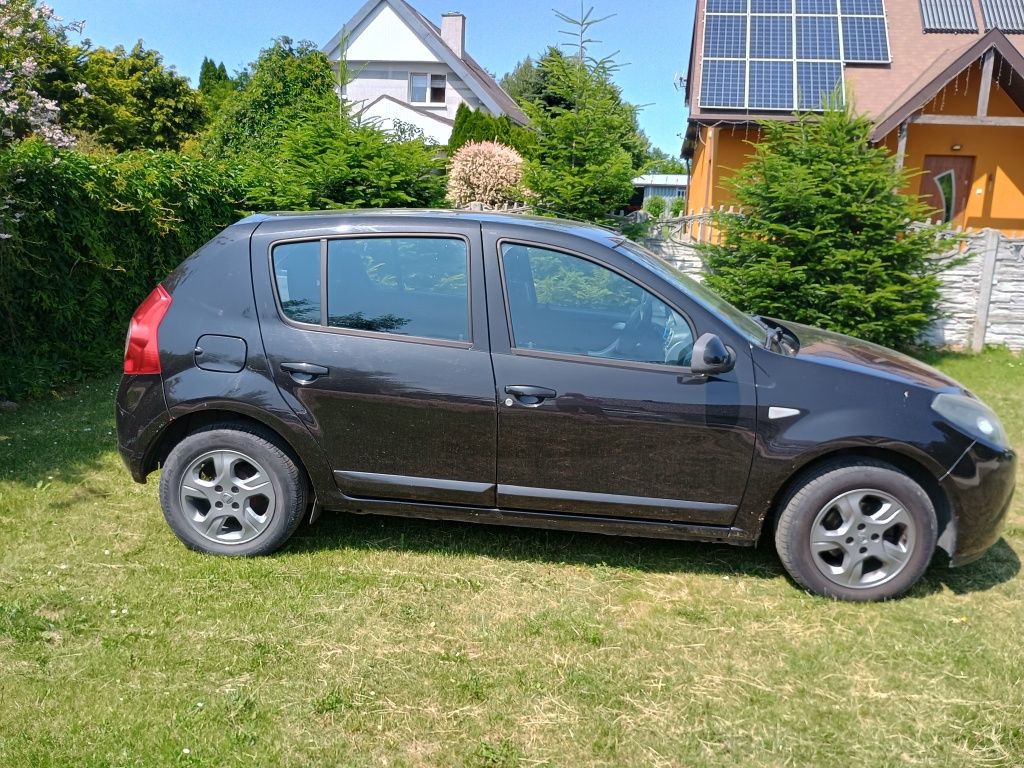 Dacia Sandero 1.4 benzyna+gaz klima, hak