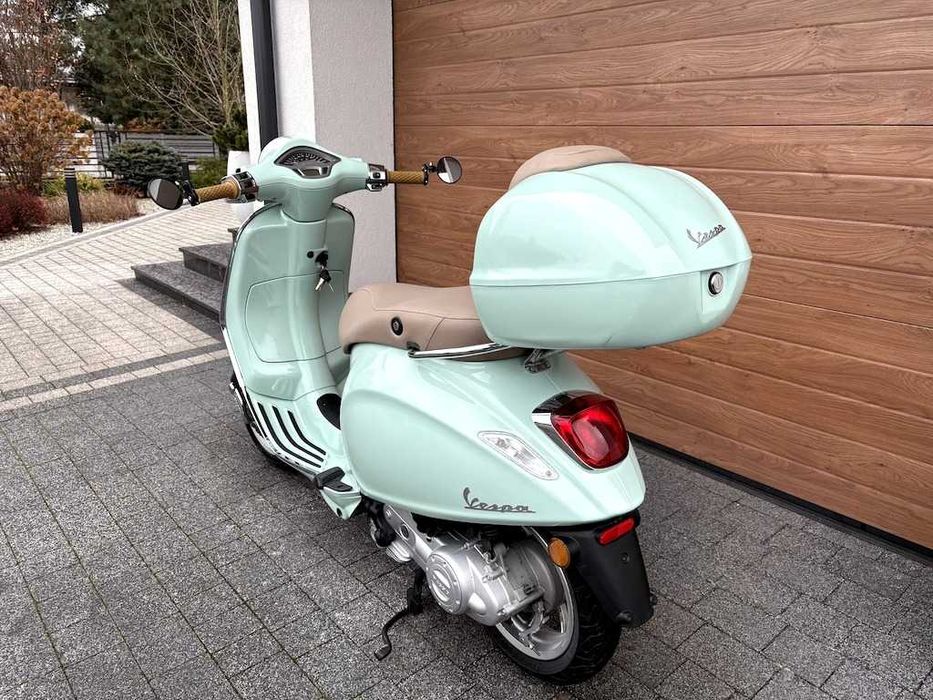 Piekna Vespa Primavera 50 ++ Skuter zarezerwowany