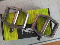 Nowe pedały NS Bikes model Radiance kolor Oil rub