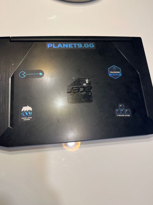 Portátil gamer acer na garantia