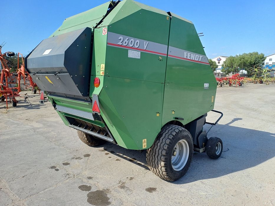 Prasa zmiennokomorowa Fendt 2600 V siatka ( Claas John Deere, Mc hale)
